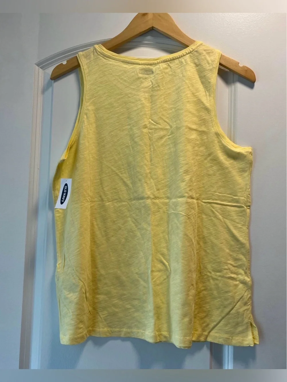 NWT - Old Navy Women's Yellow Sleeveless Tank Top, size M - Picture 5 of 5